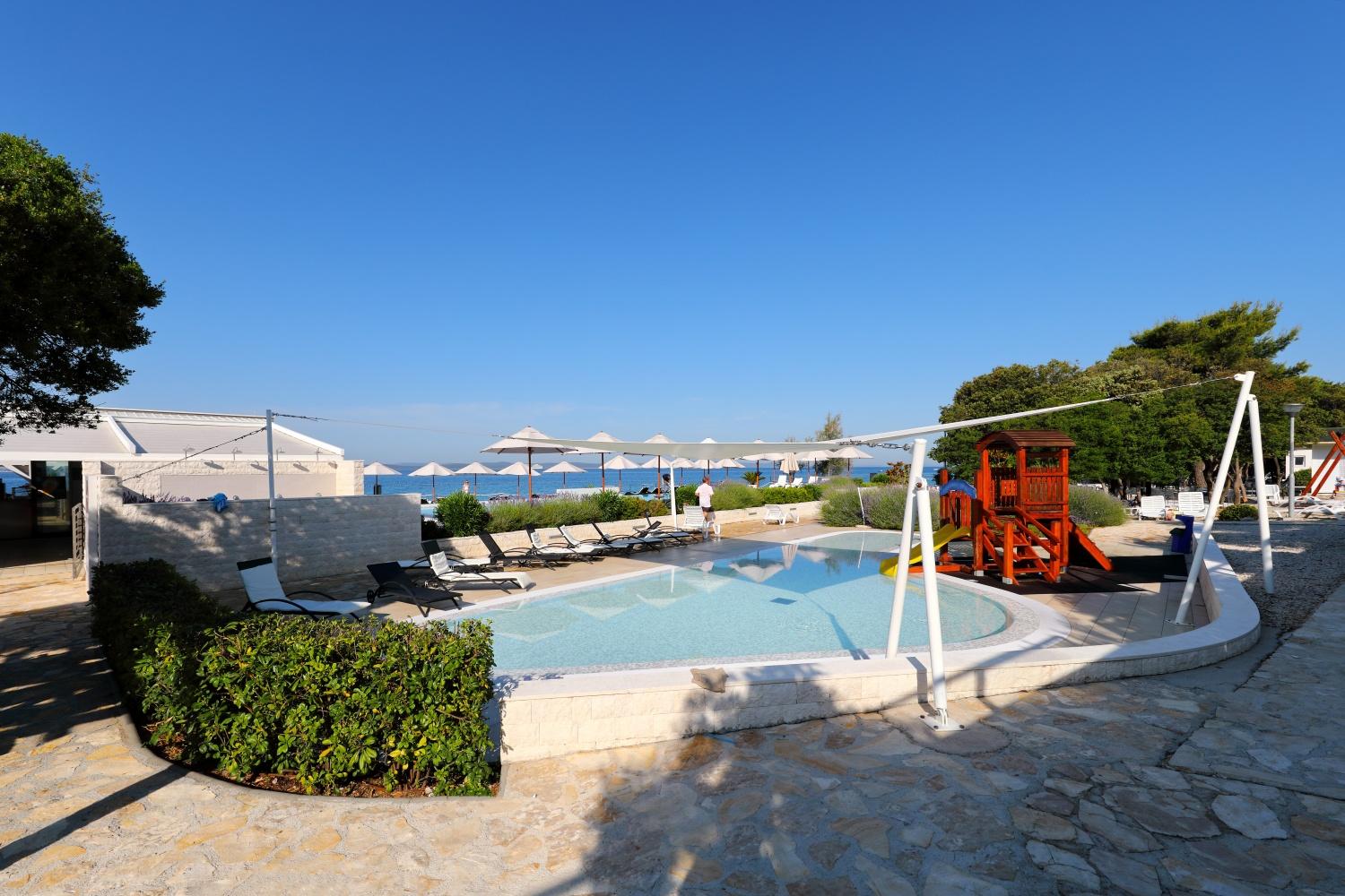 Sunnyside Apartments Resort Petrcane Bagian luar foto