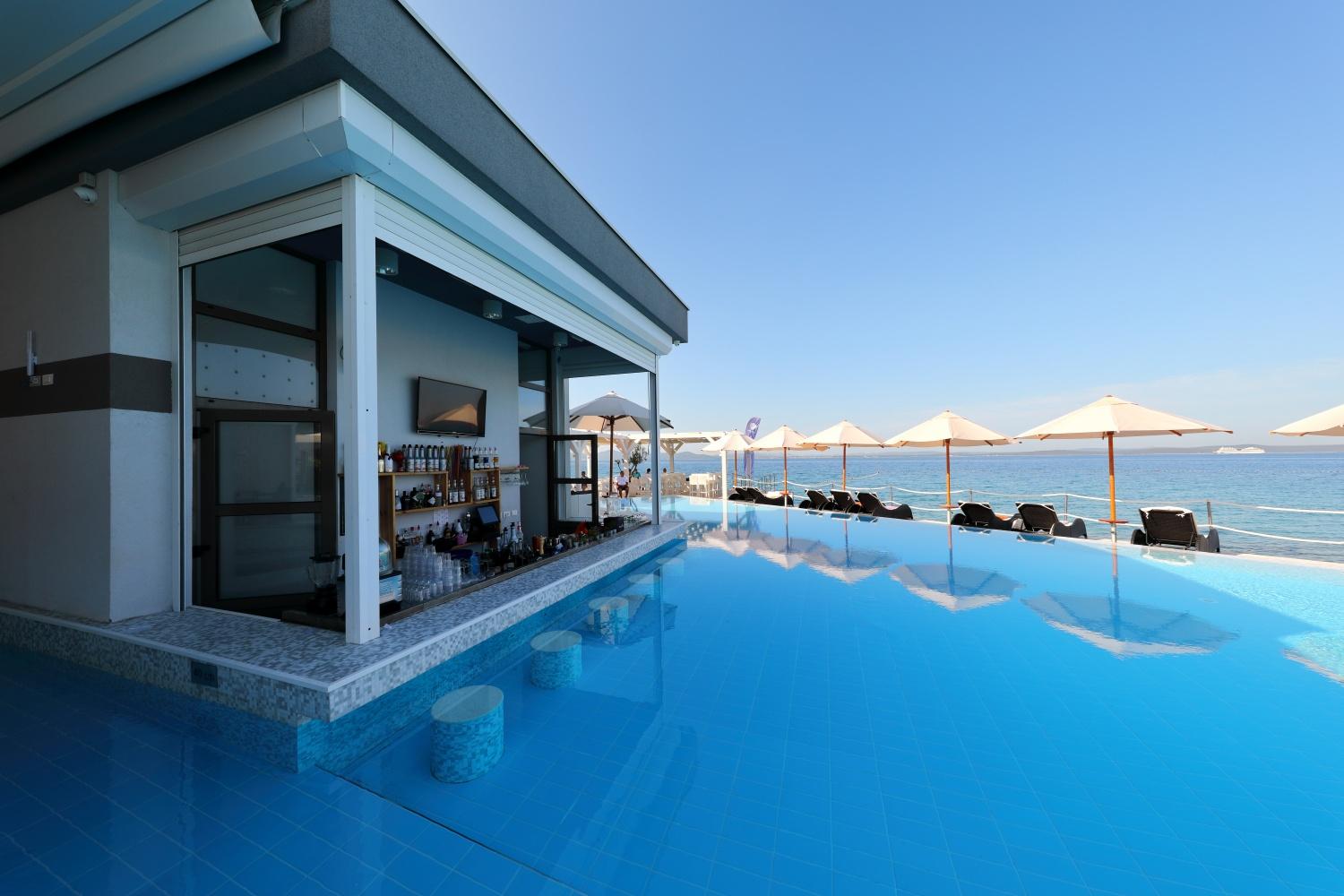 Sunnyside Apartments Resort Petrcane Bagian luar foto