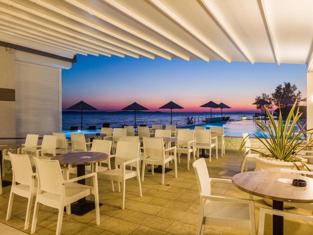 Sunnyside Apartments Resort Petrcane Bagian luar foto