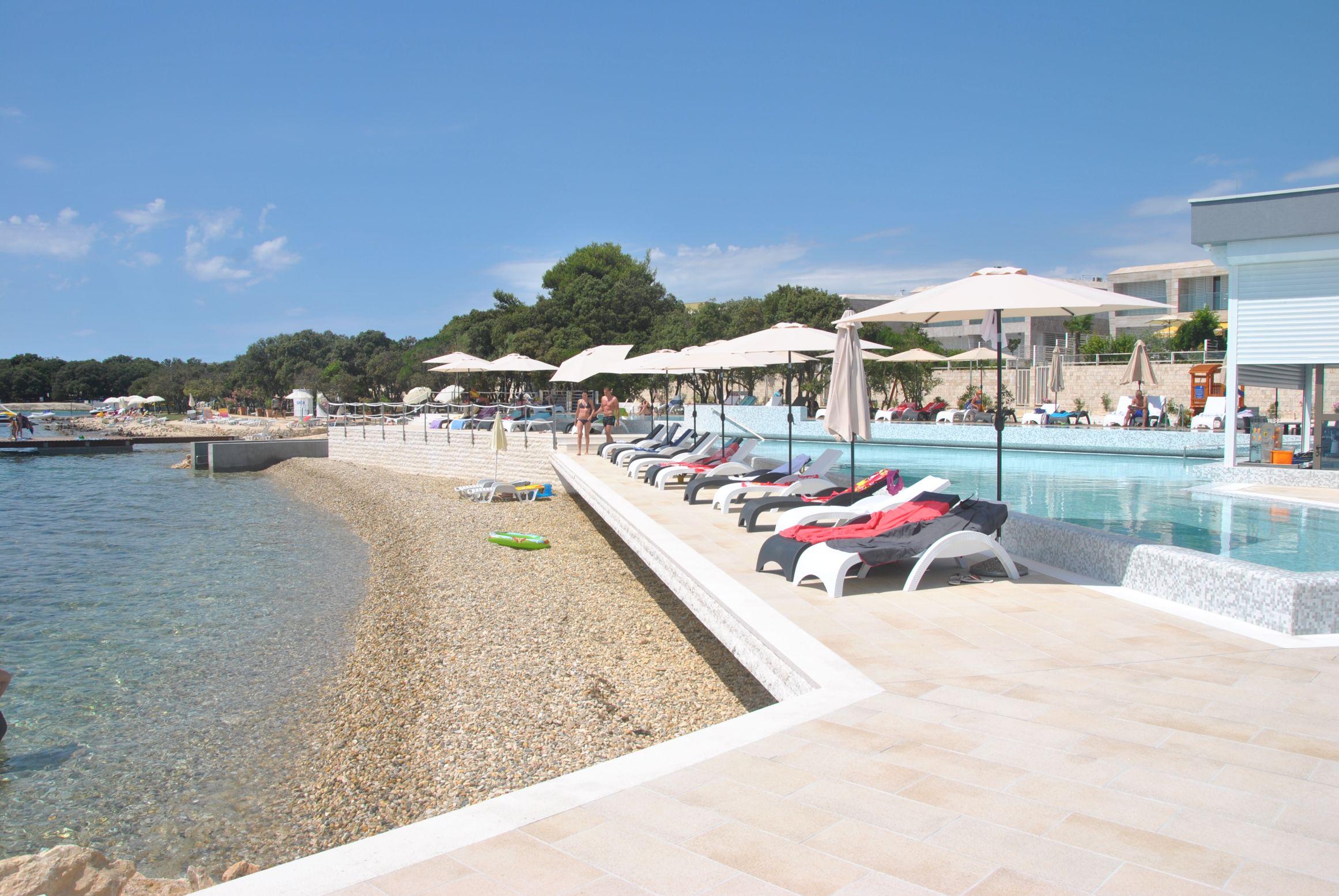 Sunnyside Apartments Resort Petrcane Bagian luar foto