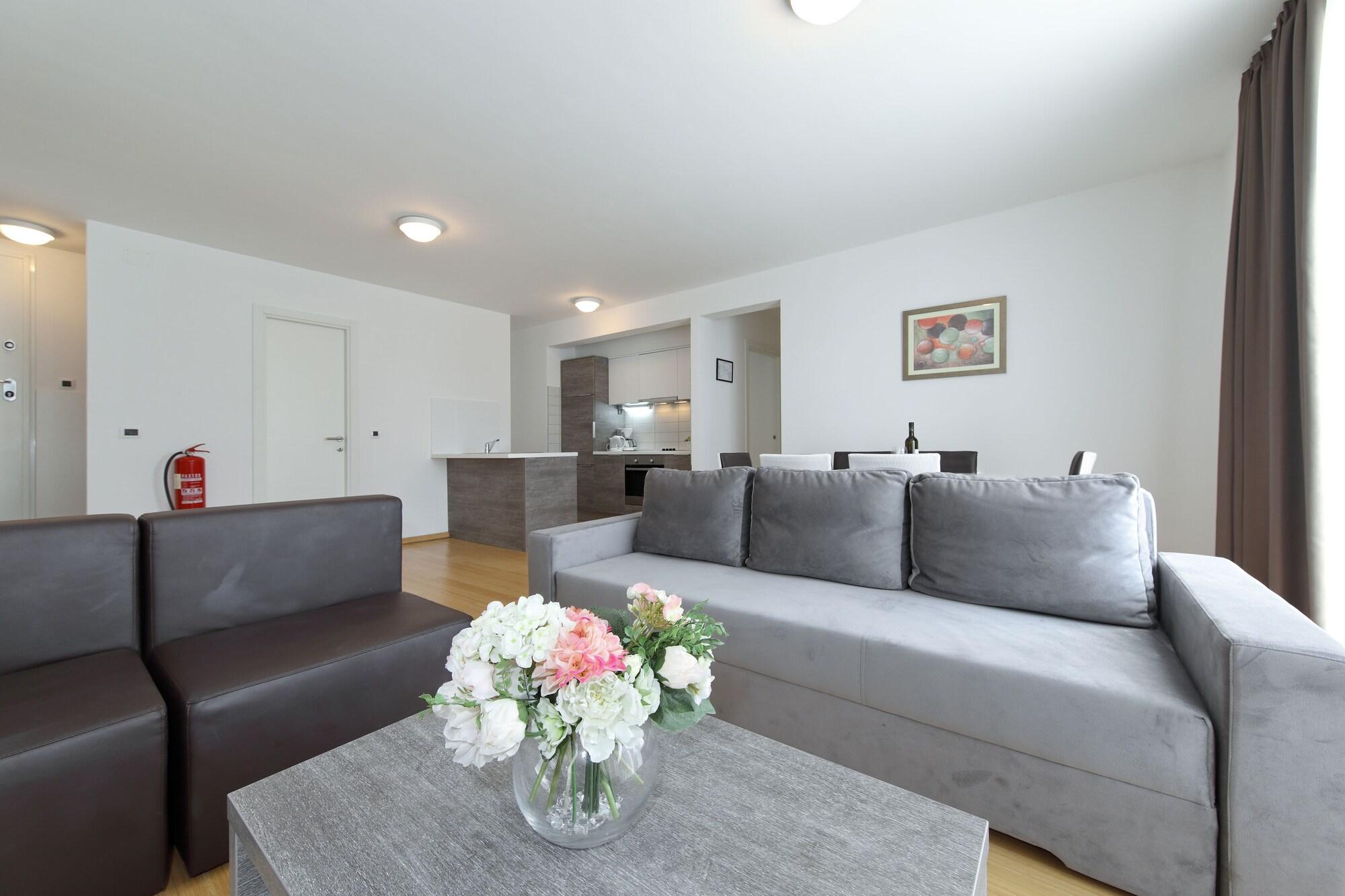 Sunnyside Apartments Resort Petrcane Bagian luar foto